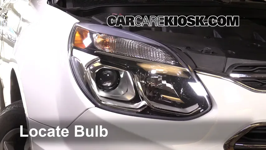 2017 Chevrolet Equinox Premier 3.6L V6 Lights Turn Signal - Front (replace bulb)